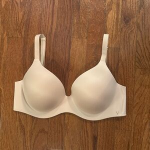 Victoria’s Secret Perfect Shape Wireless Bra 32DDD/32F